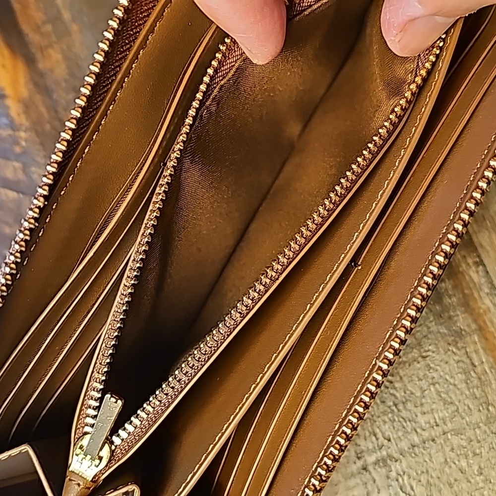 Coach Long Zip Around Wallet In Rainbow Signature Canvas - Picture 4 of 13